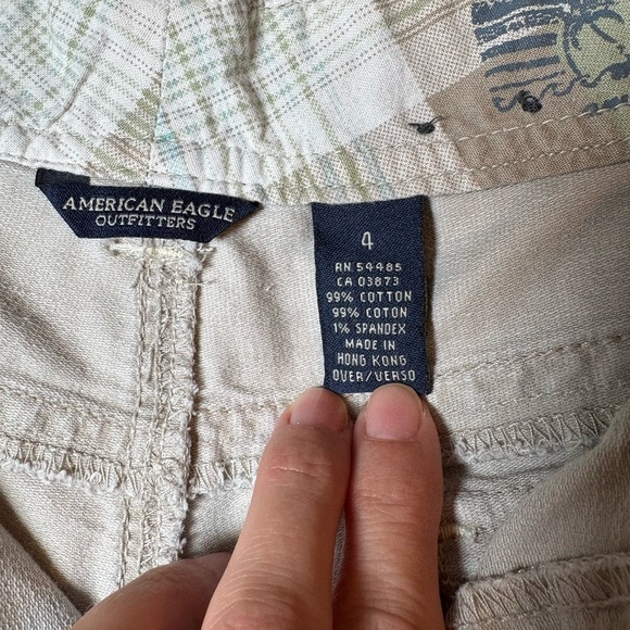 American Eagle Outfitters Light Tan Cargo Shorts - Picture 3 of 11
